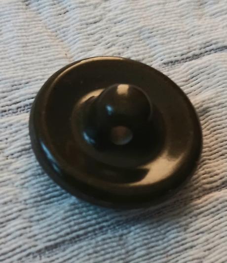 Starý  armádny gombík, 