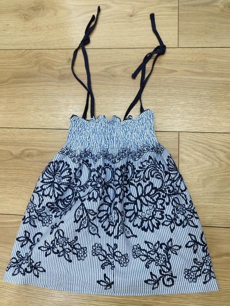 Šaty 98/104, slovenka,104