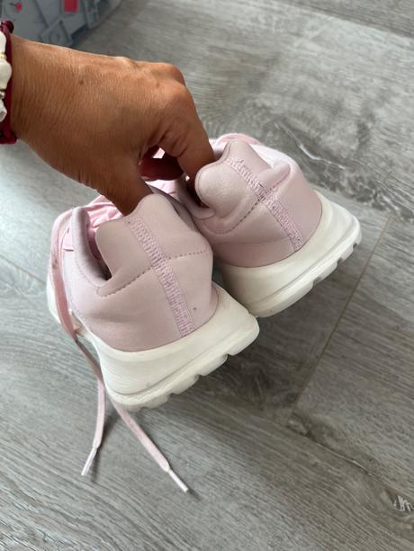 Lahke tenisky adidas, adidas,35