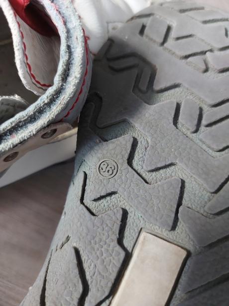 Kozené topánky s otvormi, 36