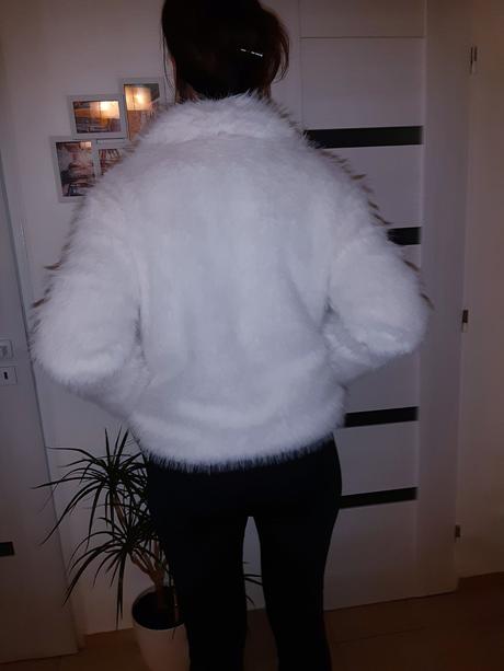 Biely kožuštek, pošta v cene, s