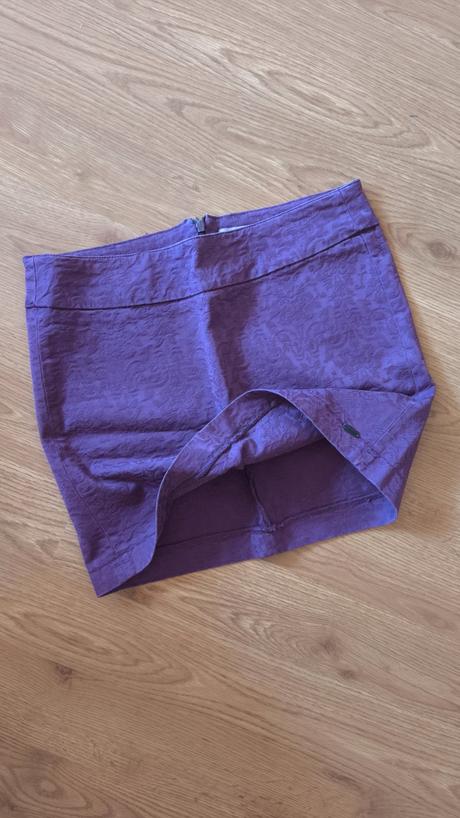 Fialová sukňa 36, timeout,s