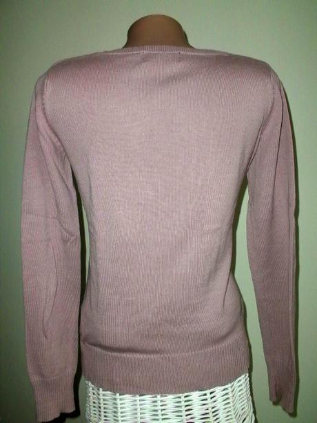 Trendy kosoštvorcový svetrík vo veľ. s-m, s