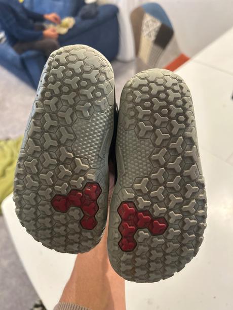 Snehule, vivobarefoot,25