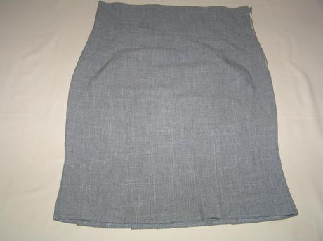 Modrosivá sukňa, 38