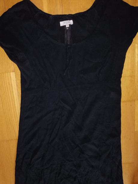 Dlhé čierne jednoduché šaty, 38