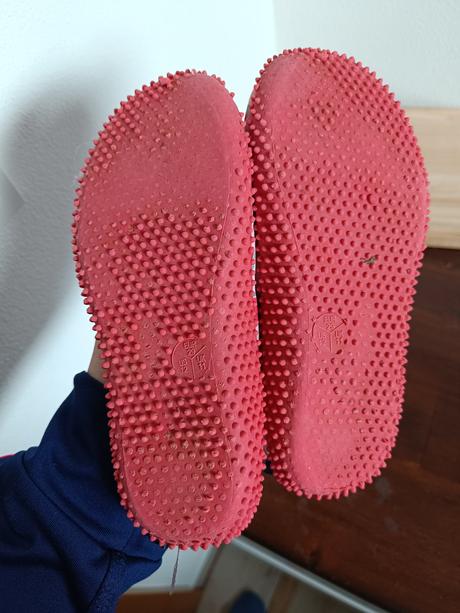 Topánky do vody, 29