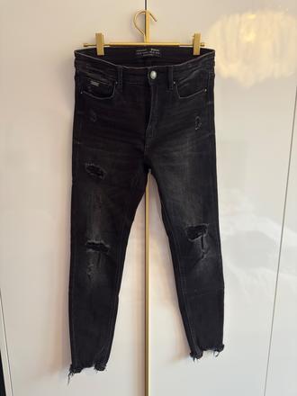 Štýlové dámske čierne rifle stradivarius, stradivarius,38