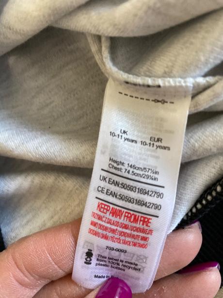 Mikina cana vratane postovneho, 146