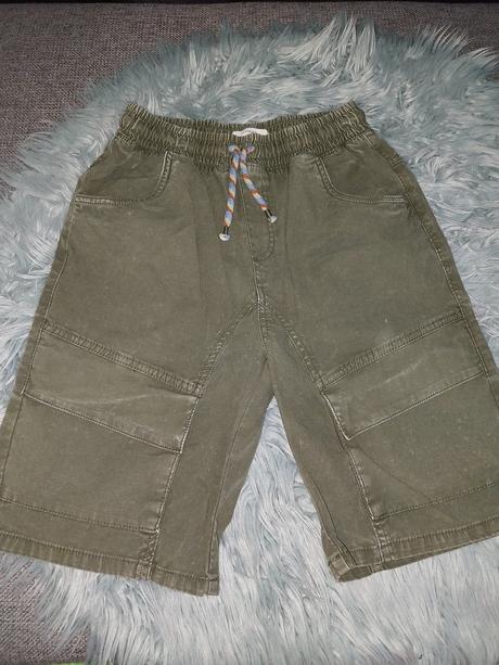 Kraťasy č.164, reserved,164