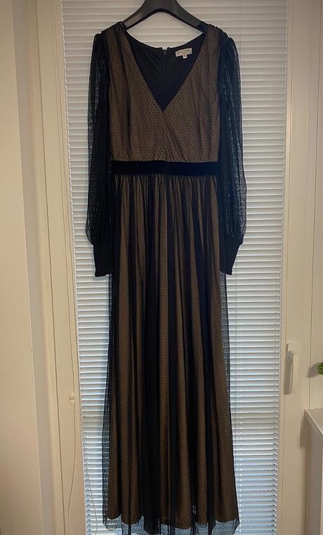 Spoločenské šaty, m