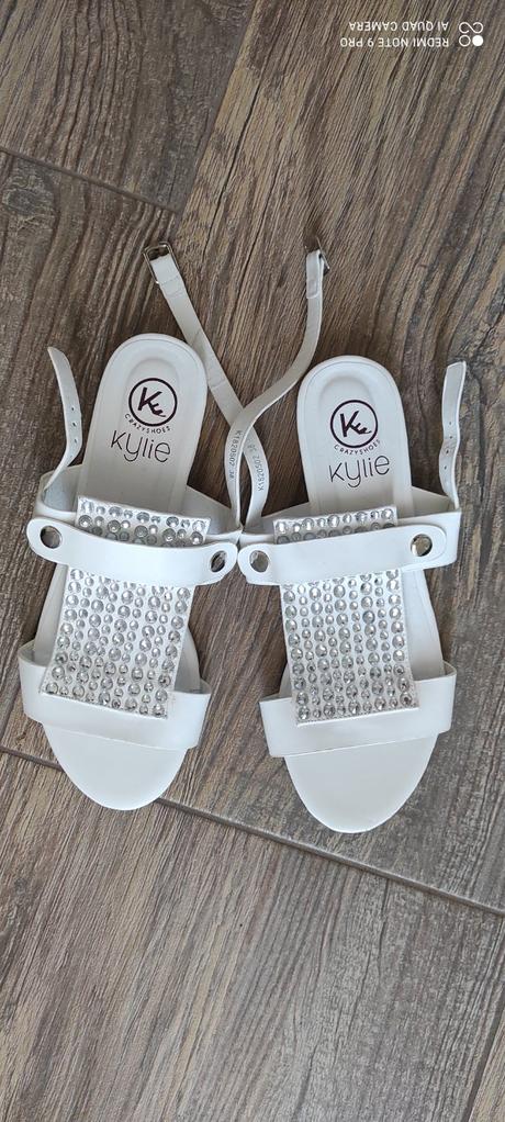 Krásne sandále_2x obuté, 38