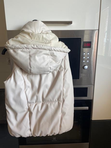 Béžová vesta pull and bear, pull&bear,s