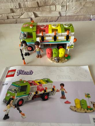 Lego friends smetiarske auto, 