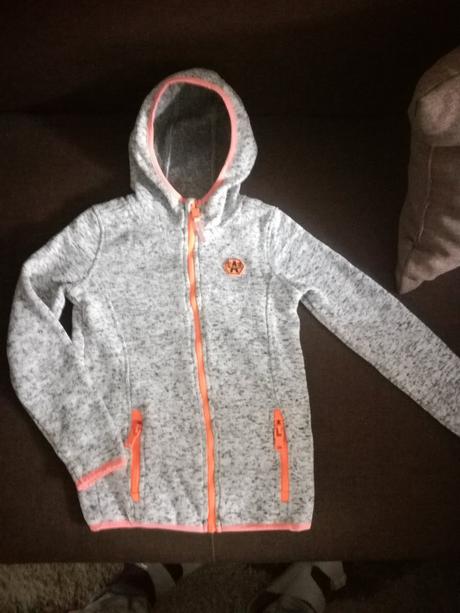 Mikina, chapter young,134