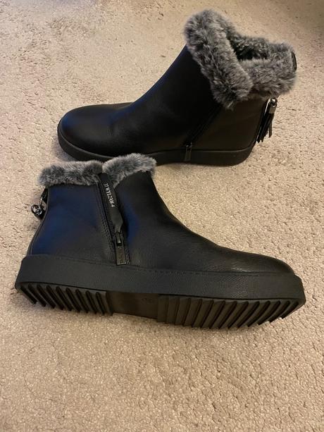Zimne čižmy, clara barson,37