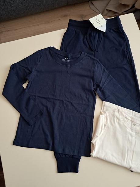 2ks tricka h&m v.122/128, h&m,122 / 128
