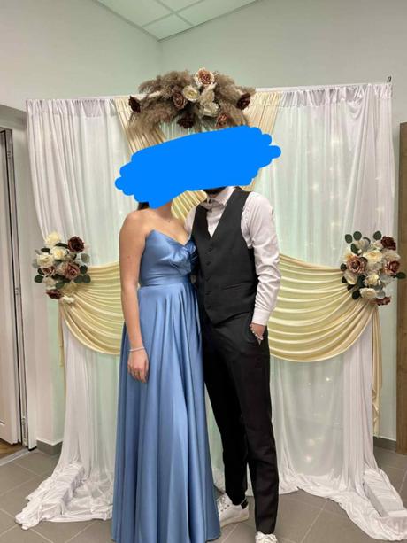 Krásne plesové šaty veľkosť m, m