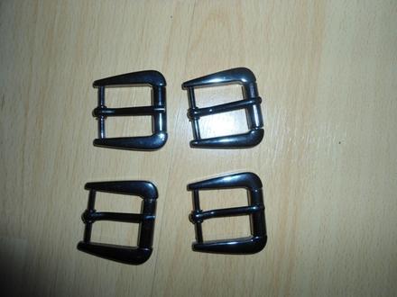 4x pracka - spona - zapinanie,