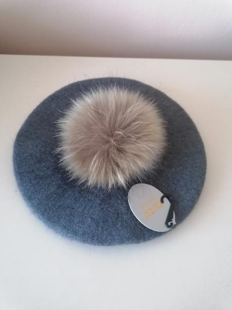 Baretka s pravou kožušinou, m