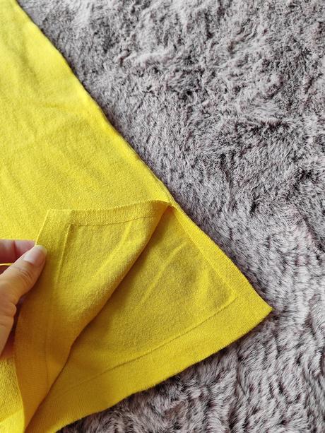 Šaty pletené, liu jo