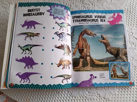 Veľká kniha nálepiek dinosaury, 