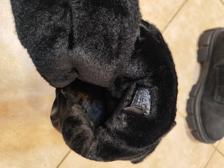 Šnurovacie čižmy, 36