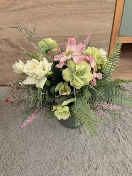 Kytica umelé kvety + kvetináč, 