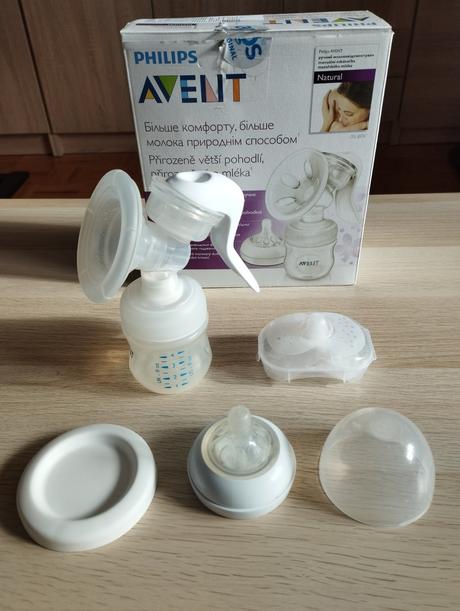 Manuálna odsávačka materského mlieka philips avent, 