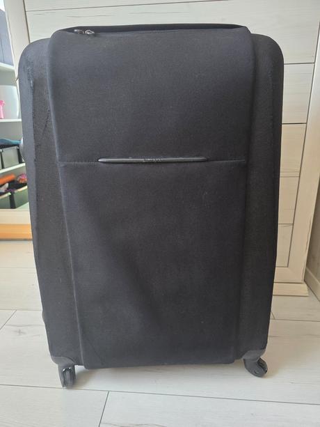 Veľký kufor, samsonite