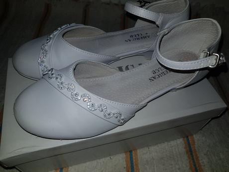 Krásne topánky, 33