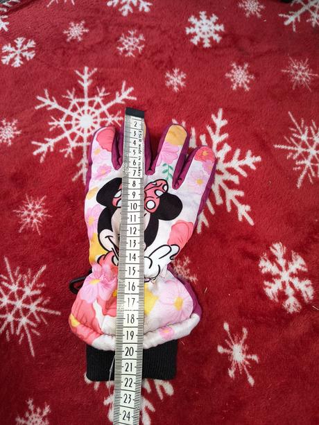 Dievčenské rukavice, 