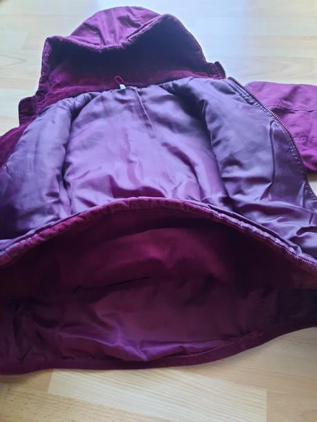 Dievčenská bunda, 134