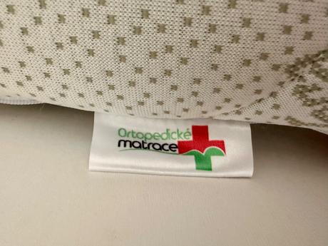 Drevena biela postielka so suflikom, šírka (cm): 60,dĺžka (cm): 120