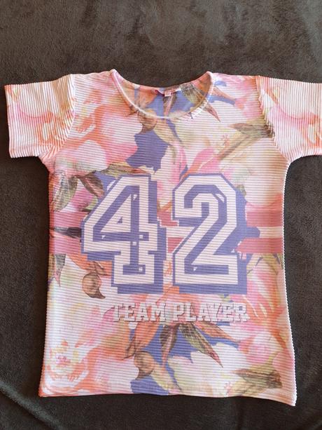 Dievčenské tričko, 146