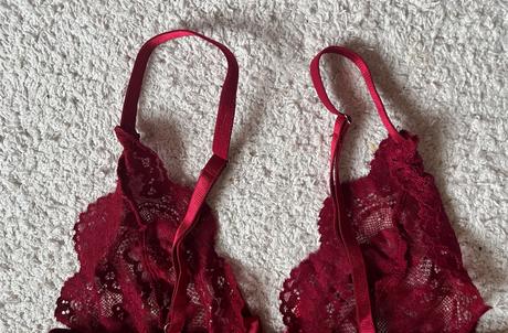 Sexy červená čipkovaná podprsenka, m/38, m