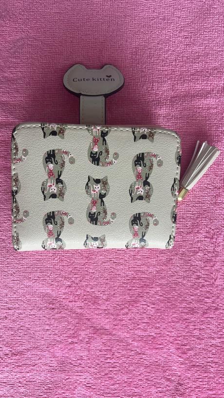 Peňaženka pre slečnu - nepoužívaná,