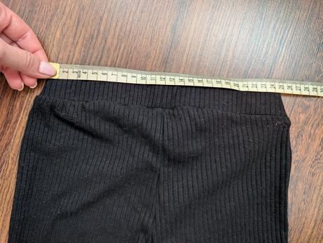 Zvonové legíny, h&m,140