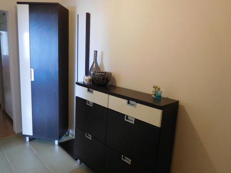 Nábytok do vstupnej chodby,, 