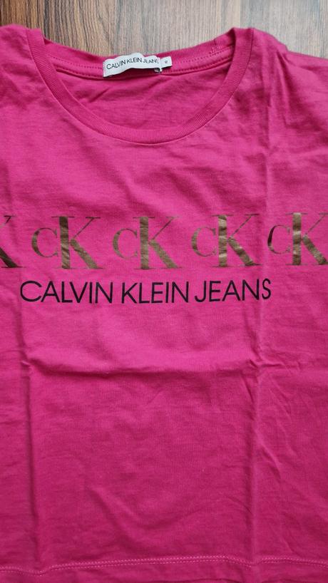 Voľnejší crop top, calvin klein,152