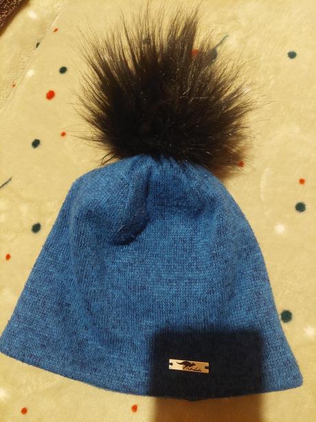 Modra ciapka zimna s brmbolcom, rada
