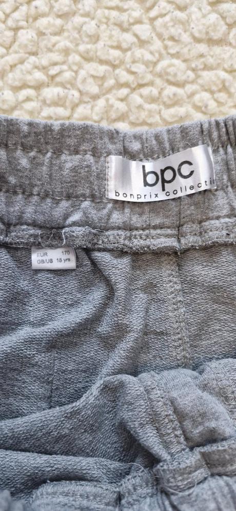 Teplákove šortky, bonprix,170