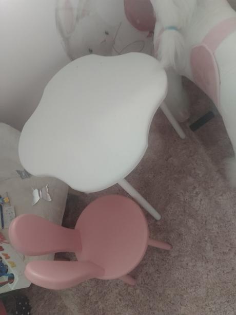 Nádherný drevený detský stolík so stoličkou, 