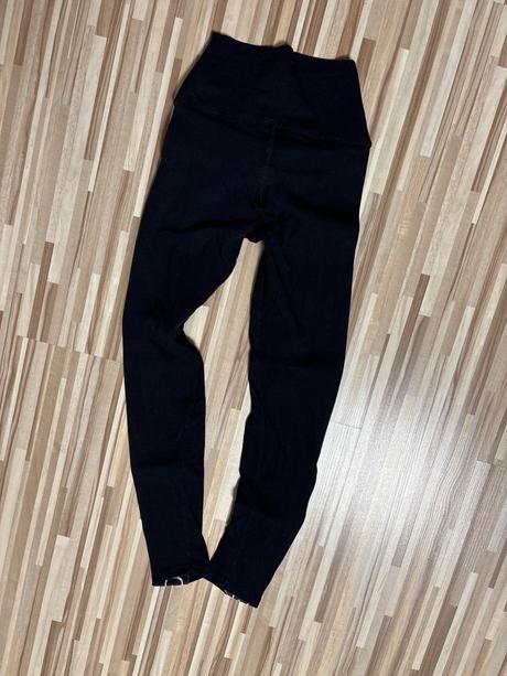 Guess legíny, guess,xs