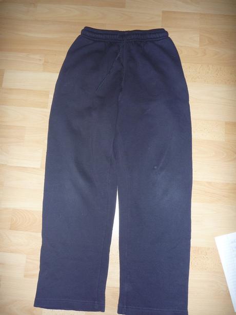 Tepláky hrubšie , c&a,146