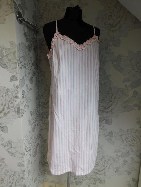 Pekne letne šaty, 42 / 44