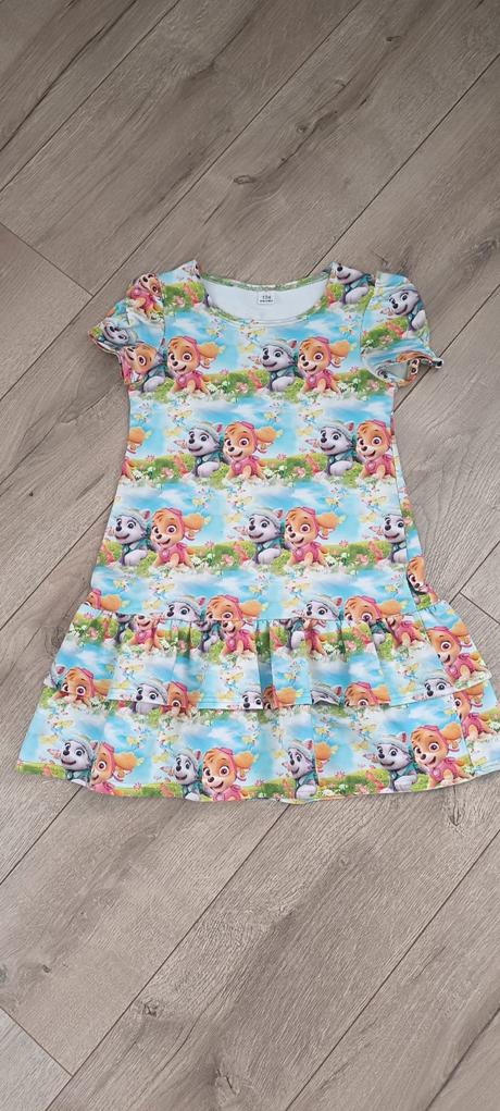 Šaty labkova patrola, 134