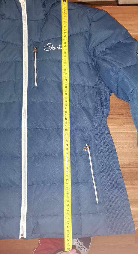 Nová zimná bunda, 42