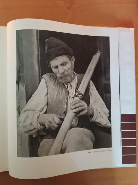 Drevené stavby na slovensku (1971),