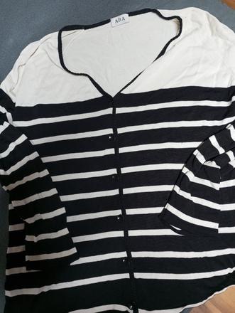 Pásikavé pulover, 42